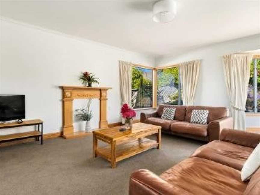 Hillview Haven - Wanaka Holiday Home, Wanaka, New Zealand