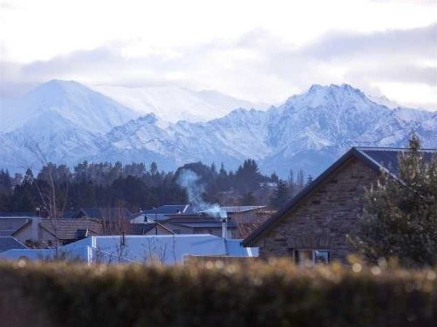 Juno Escape - Wanaka Holiday Home, Wanaka, New Zealand