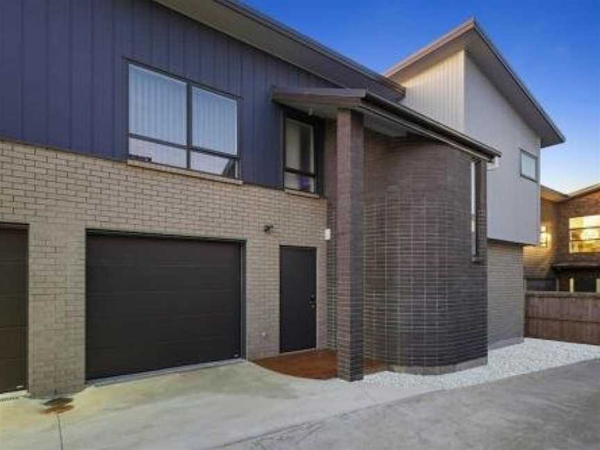 Stunning New Luxury Home - Close to Airport - WIFI, Eden Terrace, New Zealand