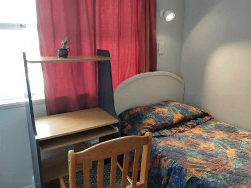 Tidy single room, Eden Terrace, New Zealand