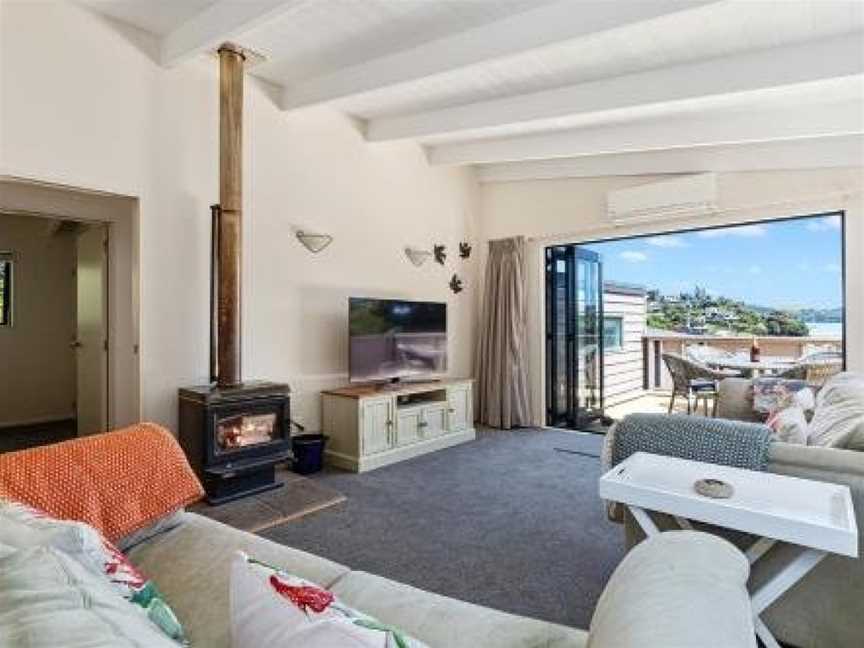 Greenslade Canopy - Raglan Holiday Home, Raglan, New Zealand