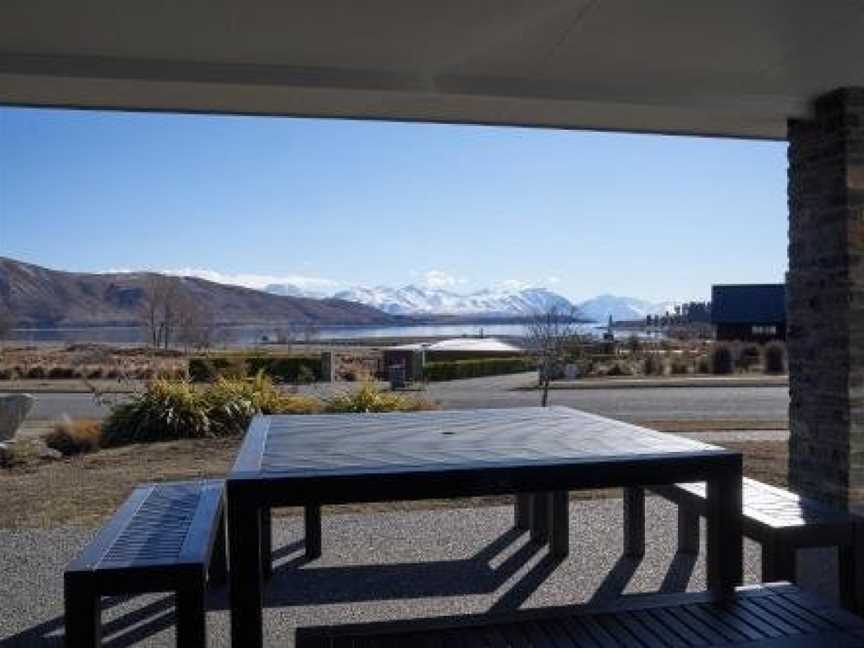 Lake Watch, Lake Tekapo, New Zealand