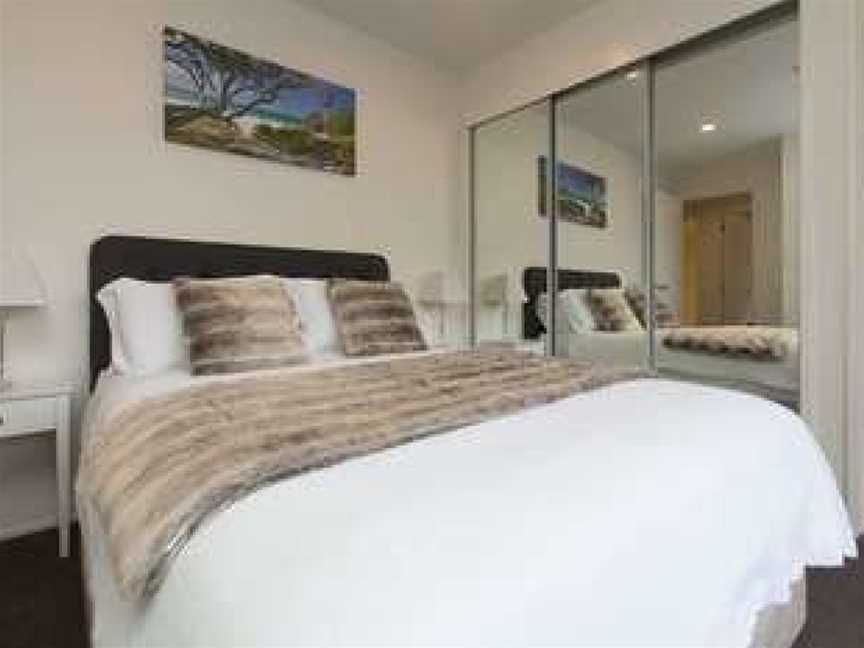 Perfect Location with Harbour Views, Eden Terrace, New Zealand