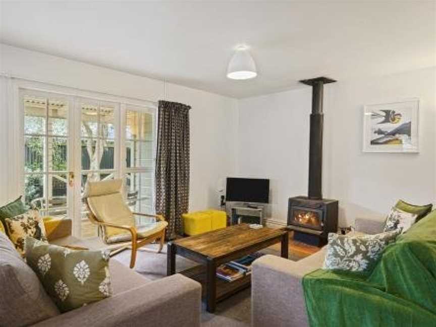 Pendreigh Cottage - Martinborough Holiday Home, Martinborough, New Zealand