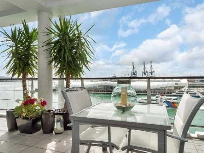 QV Upmarket Waterfront Apartment - 787, Eden Terrace, New Zealand