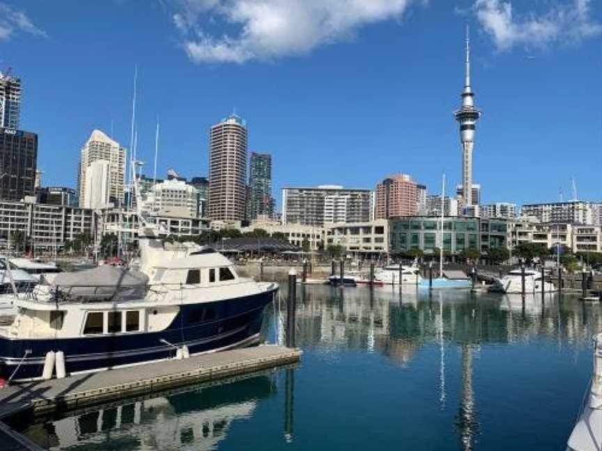 Penthouse apartment with stunning Harbour views, Eden Terrace, New Zealand