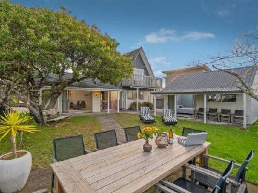 Sunshine Retreat - Pauanui Holiday Home, Pauanui, New Zealand