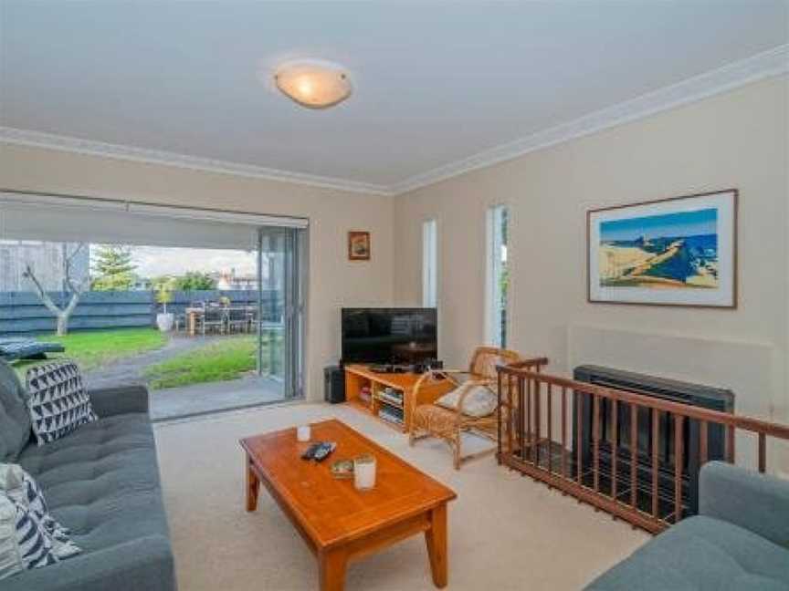 Sunshine Retreat - Pauanui Holiday Home, Pauanui, New Zealand