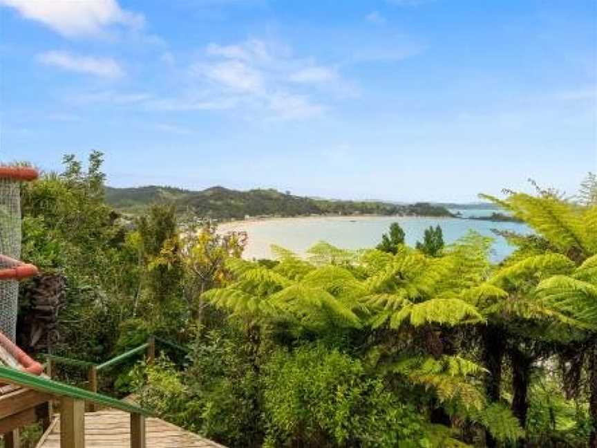 Bach and Relax - Oakura Holiday Home, Whangaruru North, New Zealand