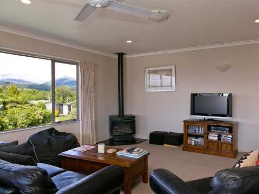 Tawiri Treasure - Kuratau Holiday Home, Turangi, New Zealand