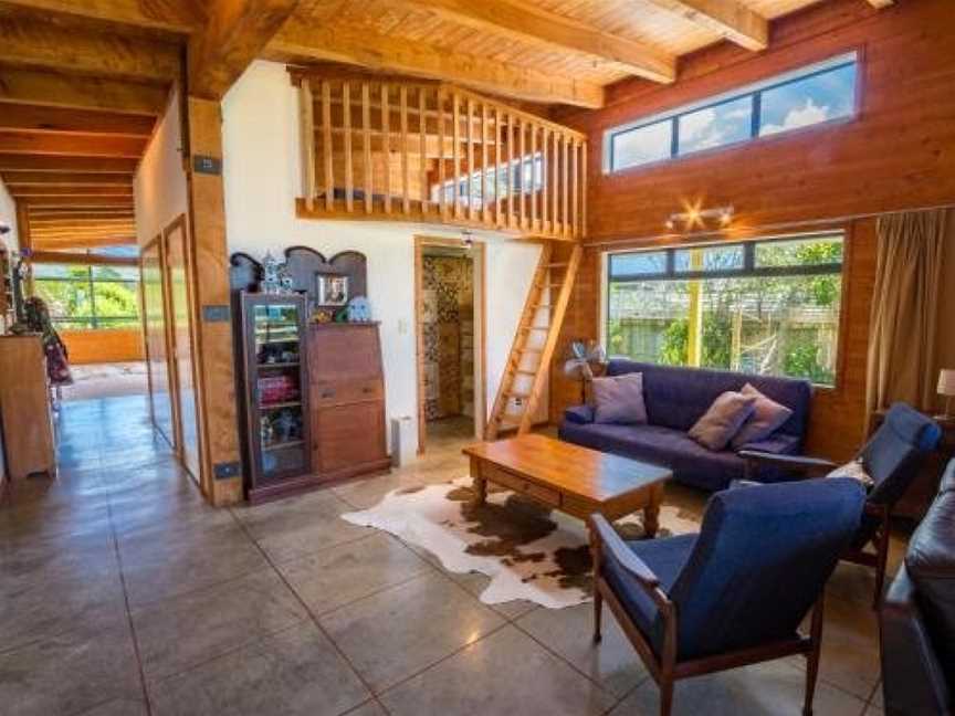 Mohua - Pakawau Holiday Home, Golden Bay, New Zealand