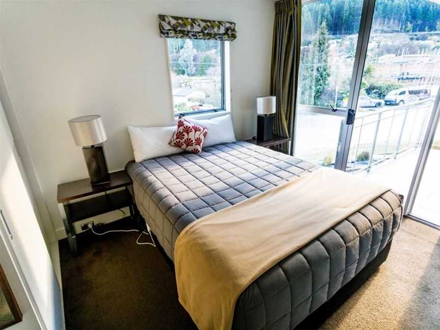 The Whistler Holiday Apartments, Argyle Hill, New Zealand