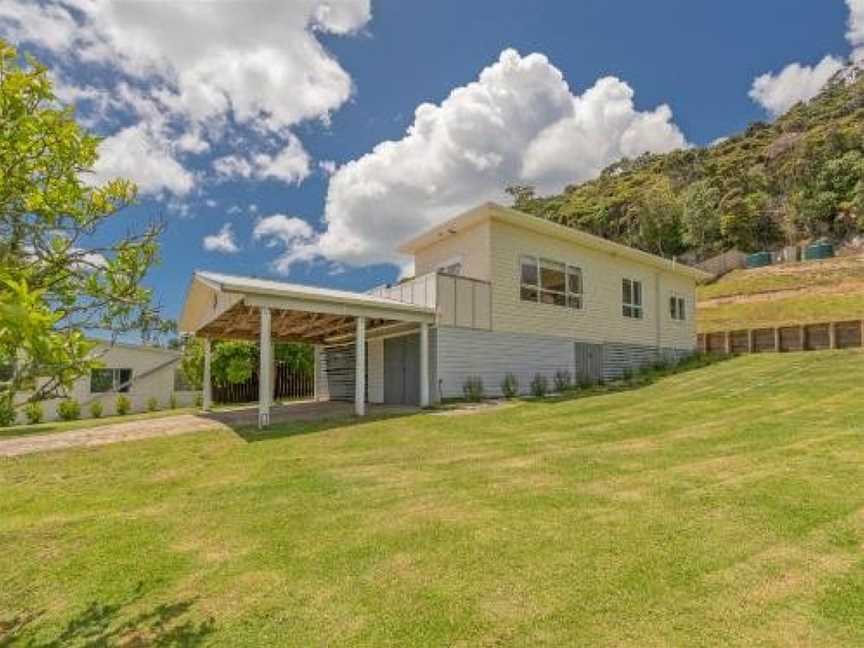 Sun Seeker Bach - Ferry Landing Holiday Home, Whitianga, New Zealand