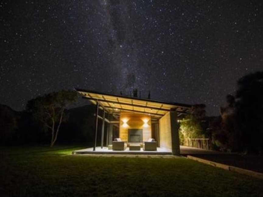 The Point - Pigeon Bay Accommodation, Akaroa, New Zealand