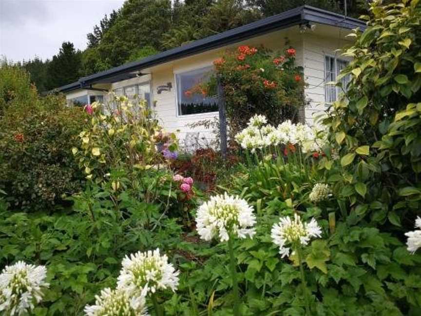 Mont's Cottage, Awatuna, New Zealand