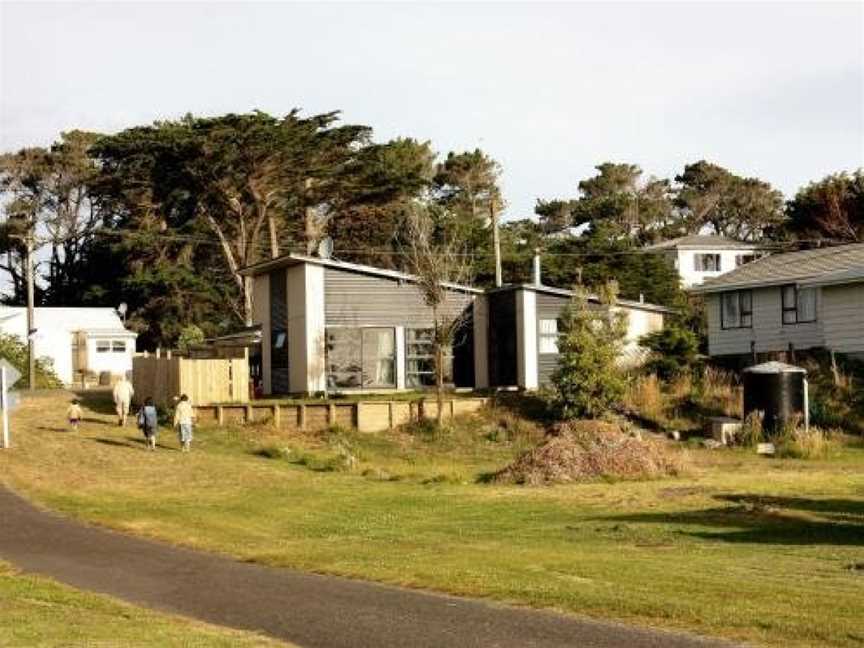 Ponderosa - Waitarere Beach Bach, Levin (Suburb), New Zealand