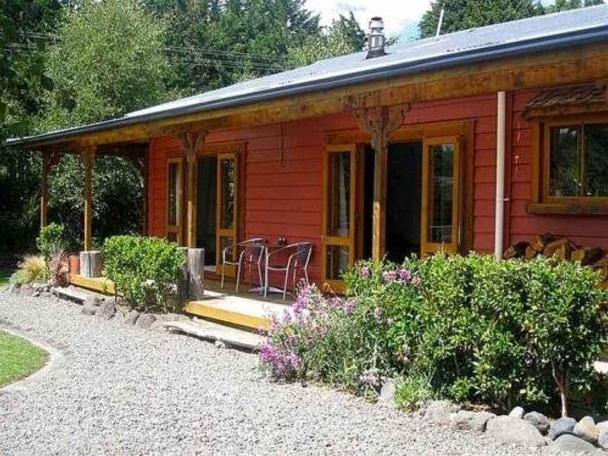 The Ski House on Miharo - Rangataua Holiday Home, Ohakune, New Zealand