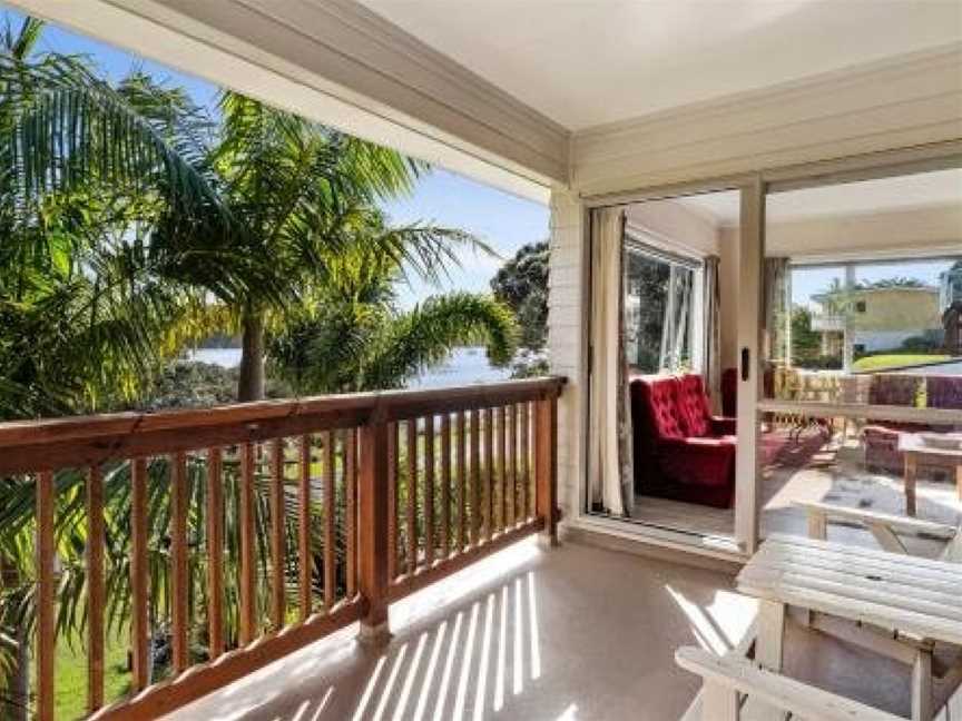 Ota Point Paradise - Whangaroa Holiday Home, Whangaroa, New Zealand