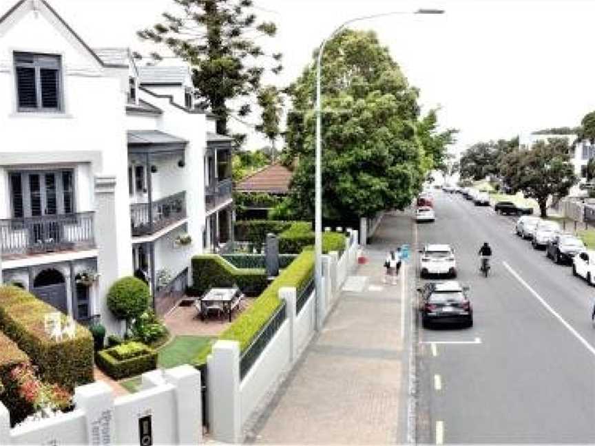 Takapuna Accommodation, Eden Terrace, New Zealand