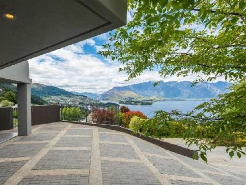 Infinity Collection-Queenstown Luxury House, Argyle Hill, New Zealand