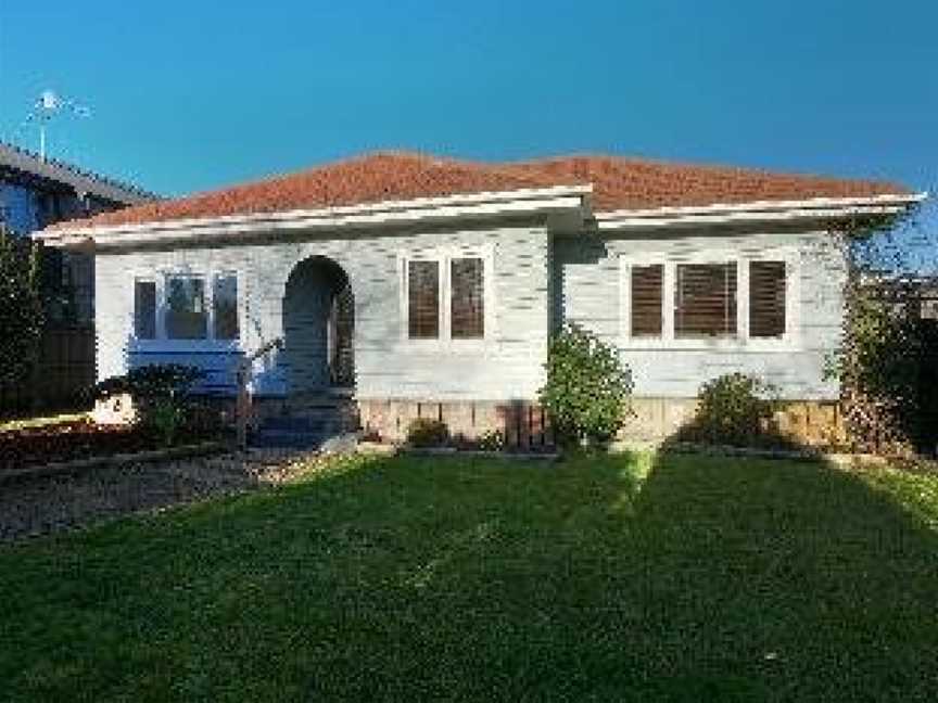 Granny's Pad (Entire House), Hamilton (Suburb), New Zealand