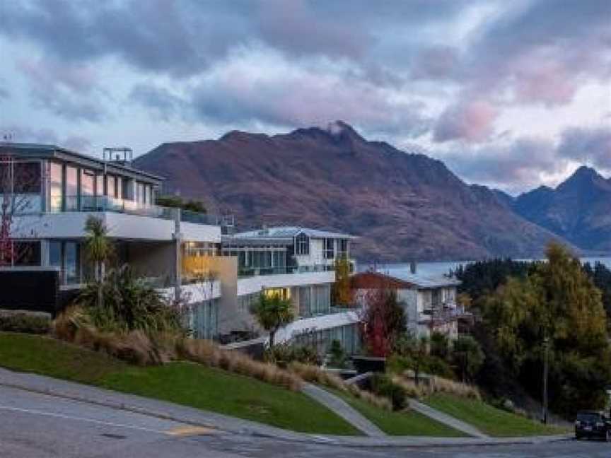 Bowen Apts , Argyle Hill, New Zealand