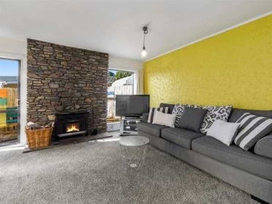 Escape The Rat Race - Waikanae Beach Holiday Home, Paraparaumu, New Zealand