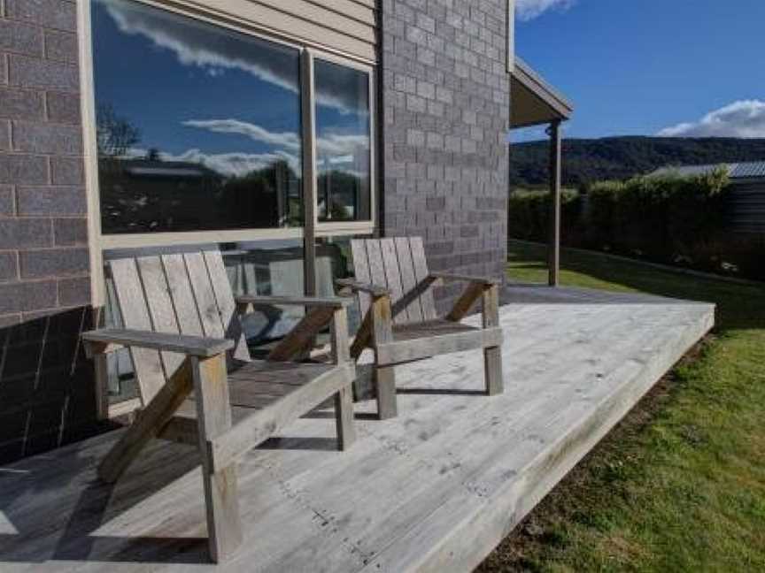 Leigh Cottage Manapouri, Manapouri, New Zealand