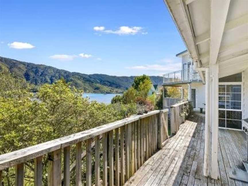 Millard House - Marlborough Sounds, New Zealand