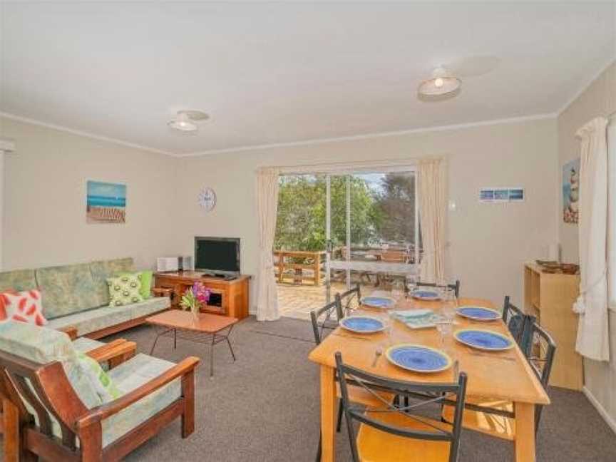 The Windsor Bach - Tairua Holiday Home, Tairua, New Zealand