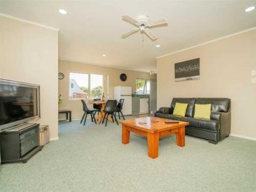 Holiday on Hampton - Whangamata Holiday Home, Whangamata, New Zealand