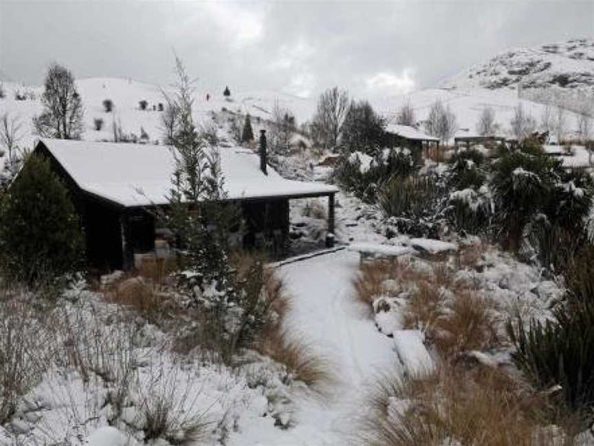 Hawkridge Chalet - Honeymooners Chalet, Arrowtown, New Zealand