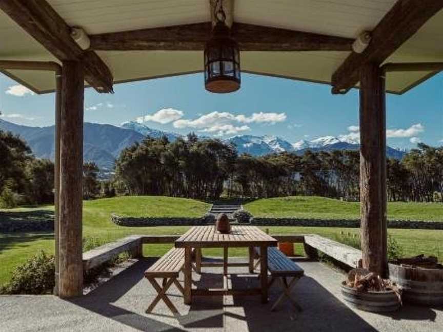 Kanuka Terrace - Luxury Strawbale House, Hapuku, New Zealand