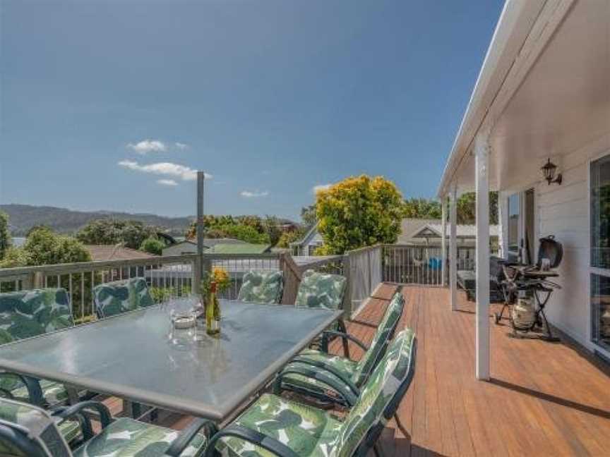 Harbour View Haven - Pauanui Holiday Home, Pauanui, New Zealand