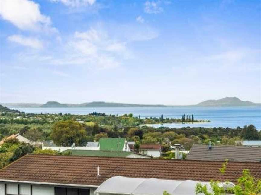 Room with a View - Omori Holiday Home, Kuratau, New Zealand