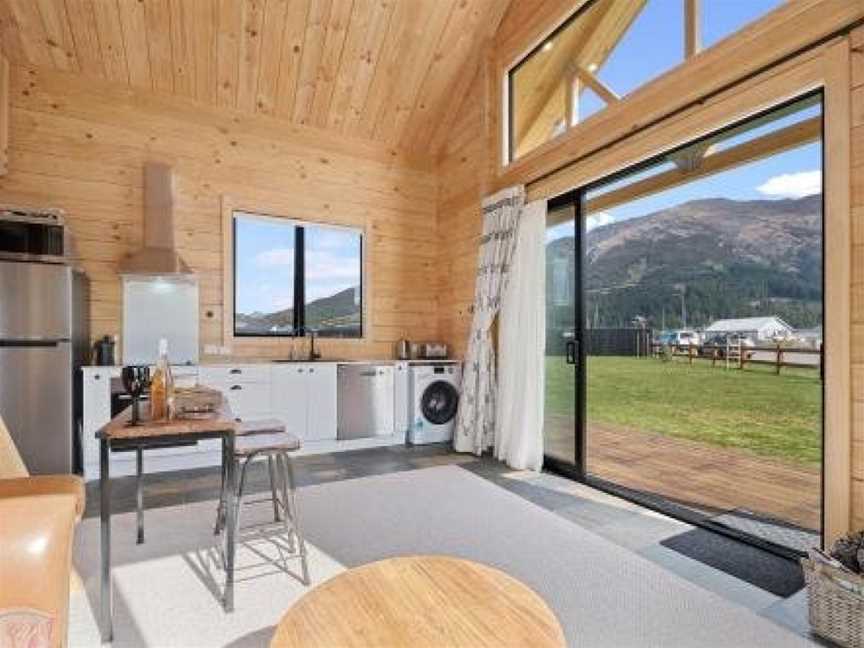 Lake Hawea Owl's Nest - Lake Hawea Holiday Home, Lake Hawea, New Zealand