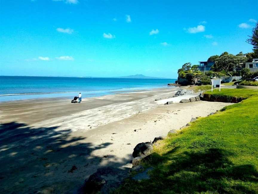 Sea La Vie in the Bays, Campbells Bay, New Zealand