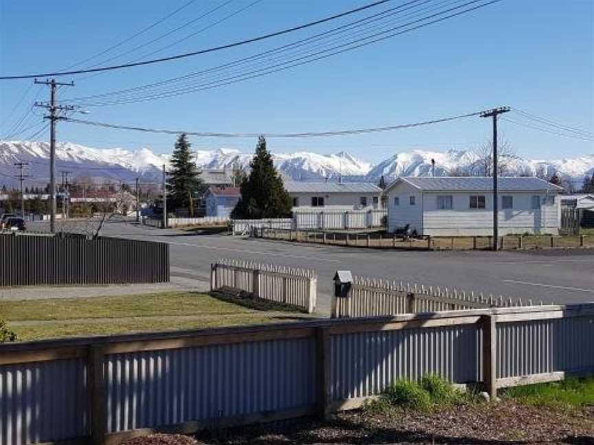 Mountain views on Mackenzie, Twizel, New Zealand