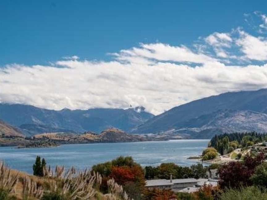 Hill Cottage - Wanaka Holiday Home, Wanaka, New Zealand