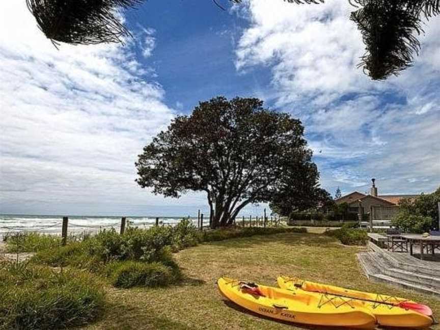 Carmens Beachside Bach - Waihi Beach Bach, Waihi Beach, New Zealand