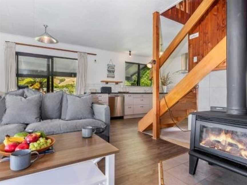 Splendour on Spencer - Lake Tarawera Holiday Home, Rotorua, New Zealand