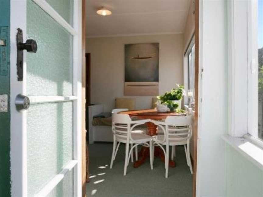 Just There - Waihi Beach Holiday Home, Waihi Beach, New Zealand