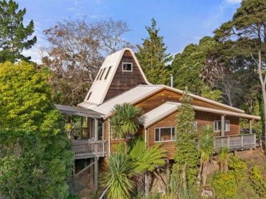 Tui Song Lodge - Raglan Holiday Home, Raglan, New Zealand