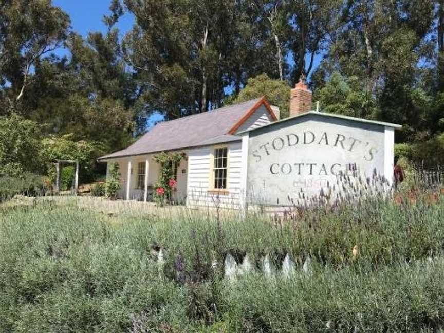 Church Bay cabin: sunny, great views, Lyttelton, New Zealand