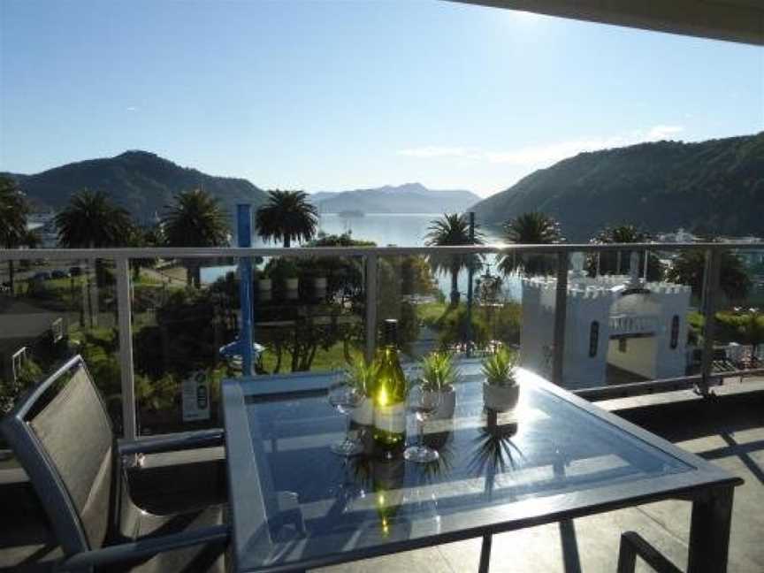 Luxury Waterfront Apartment - Quay No 6, Picton, New Zealand