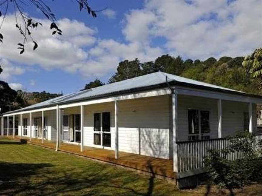 The House of Plenty - Waiheke Holiday Home, Waiheke Island (Suburb), New Zealand