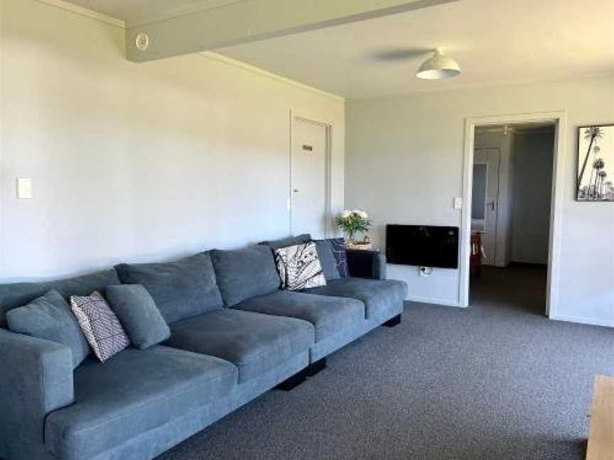 Prime Location - Gilmour Getaway, Raglan, New Zealand