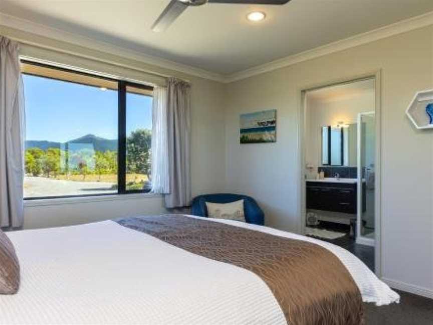 Ocean View Beachfront Apartment, Blenheim, New Zealand