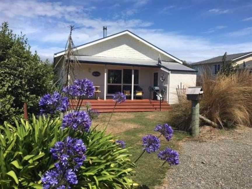 Pipi Point Beach House, Invercargill, New Zealand