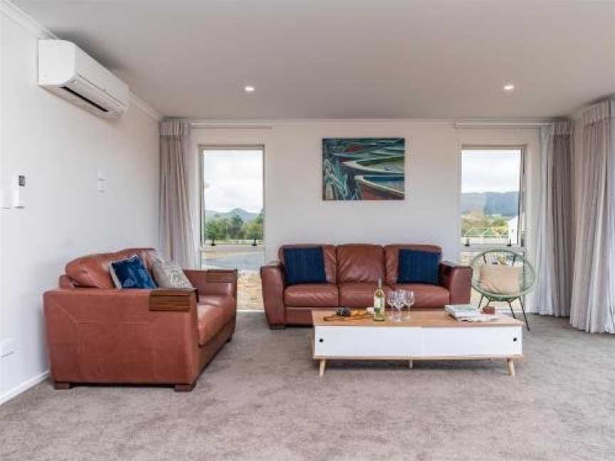 Bach near the Beach - Mangawhai Heads Holiday Home, Mangawhai, New Zealand